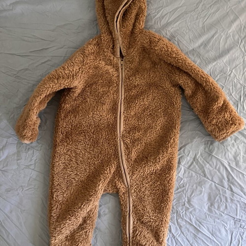 Gap baby romper 6-12 months