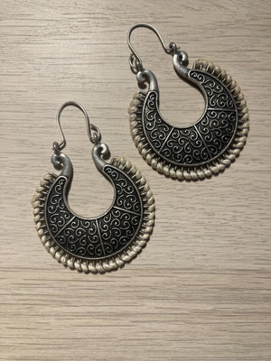 Boho Chic Earrings with Woven Rope New, Silver and White