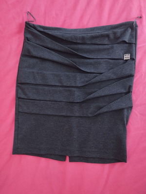 Ysatis mini skirt like new, gray, size 3 (L)