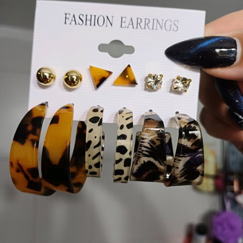 Set of 6 earrings new, unworn