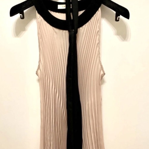I Blues sleeveless top beige pink, size M, like new