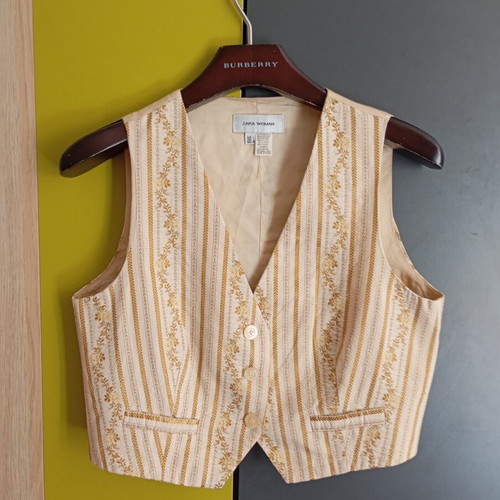 Zara vintage vest S/M, like new, cream gold