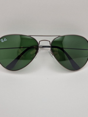 Ray-Ban Aviator Large Metal RB3025 sunglasses like new, green crystal lenses