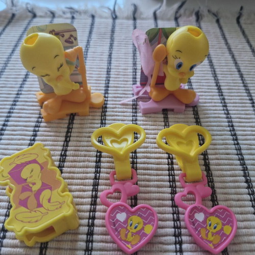 Tweety Bird toy lot