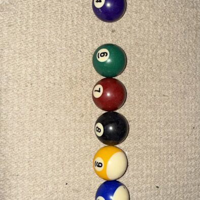 Billiard balls set used, missing 5, 11, 14, medium size