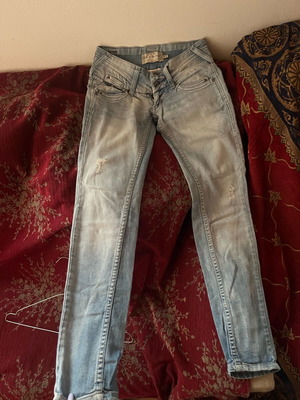 Τζιν γκρι Bershka σαν καινούργιο, μέγεθος XXS