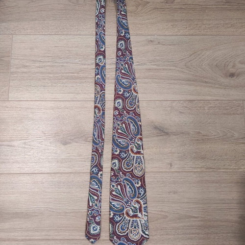 Italian silk tie like new, 100% silk Babylon Bus
