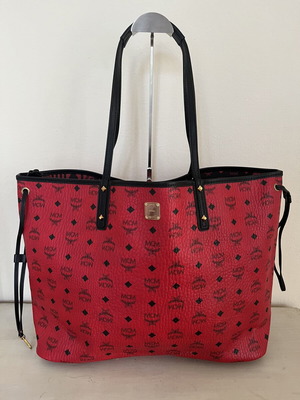 MCM Anya shoulder bag like new, red