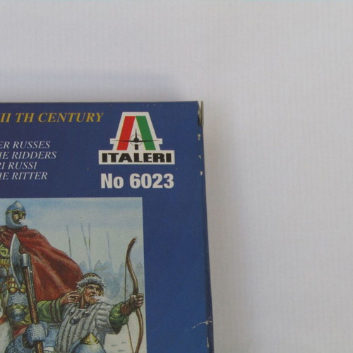 Italeri Russian Knights 1/72 model No 6023 like new, 1990