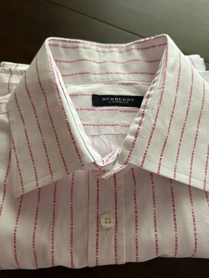 Πουκάμισο αντρικό Burberry London XL λευκό με κόκκινα γράμματα, σαν καινούργιο