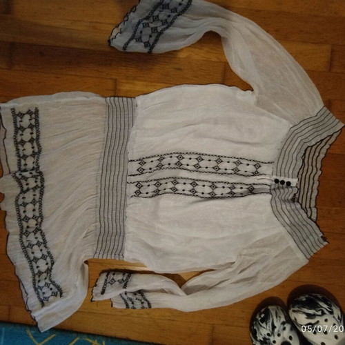 Mini Beach Dress like new, white with black embroidery, size M