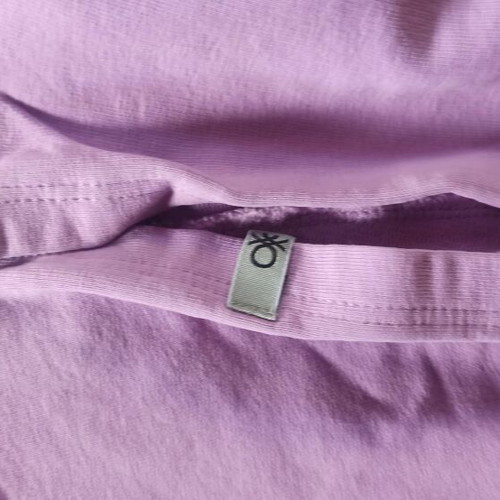 Benetton girls' sweatshirt used, size 130 for 7-8 years old
