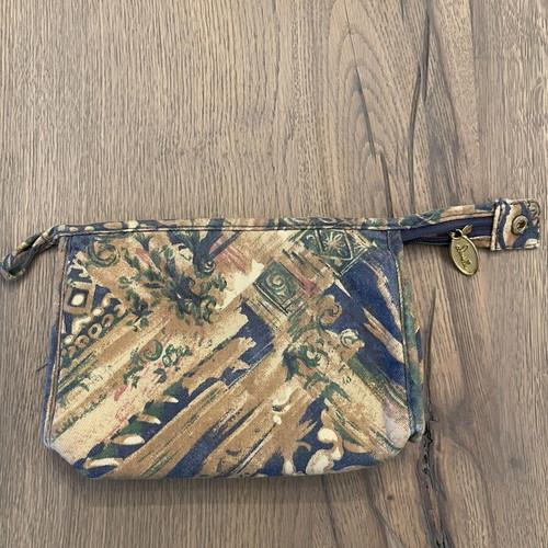Cosmetic bag like new
