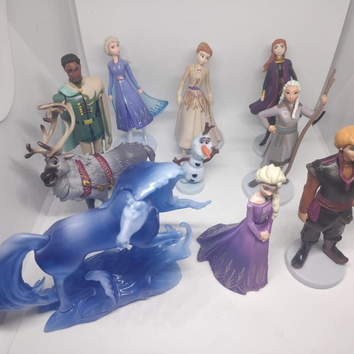 Frozen II Disney collectible figure set, like new, 10 pcs