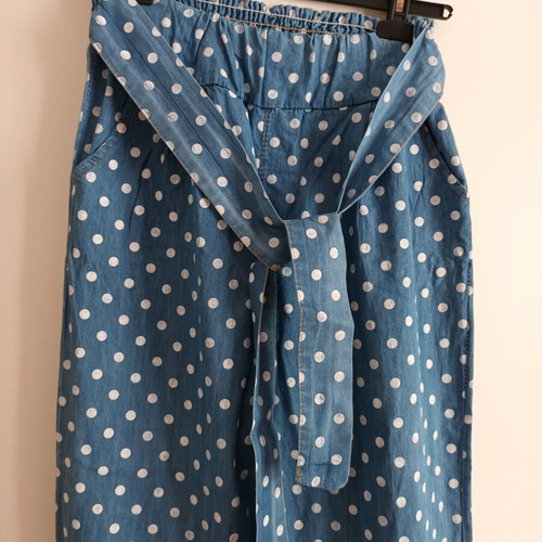 Maternity pants like new, comfortable and cool, blue with white dots
