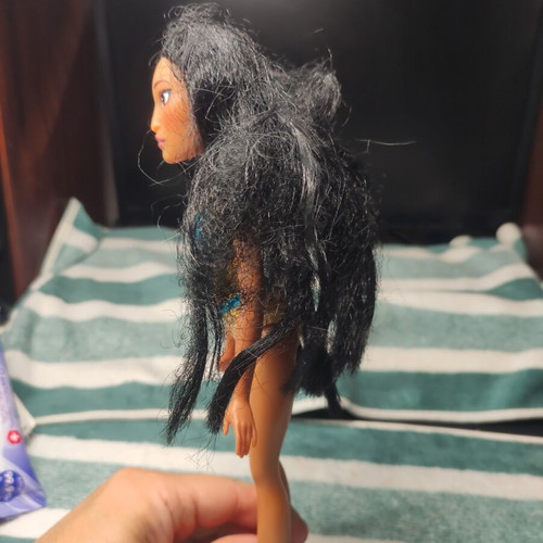 Princess Pocahontas doll used
