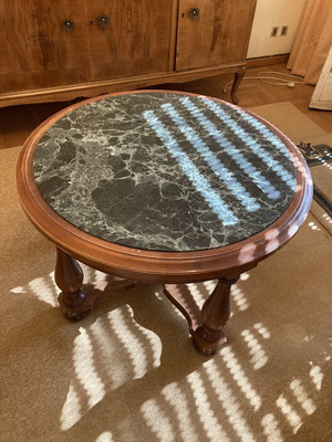 Στρογγυλό τραπέζι με μάρμαρο μεταχειρισμένο