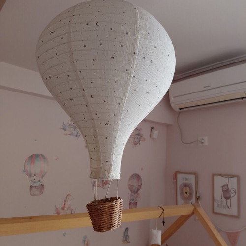 Zara Home Hot Air Balloon Lamp like new with stars