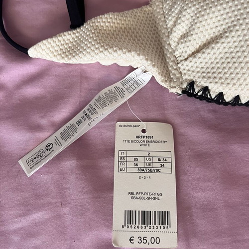 Calzedonia swimwear top new, size 2, black and white