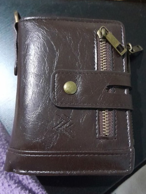 Wallet dark brown like new with multiple compartments