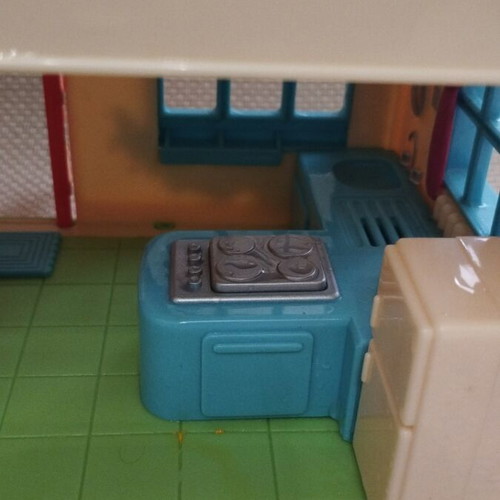 ELC Happyland playset with five figures and sounds like new