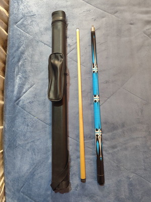 Pool cue with metal tip and case