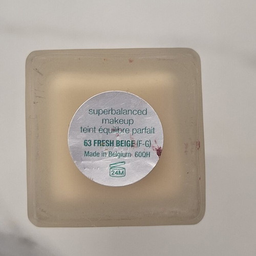 Clinique Superbalanced Makeup 63 Fresh Beige like new