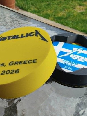 Metallica oversized pucks set with storage box and personalized message new