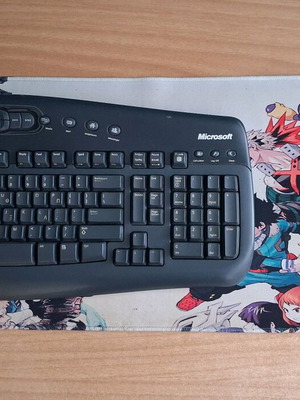 Mousepad My Hero Academia μεταχειρισμένο, μεγάλο για gaming