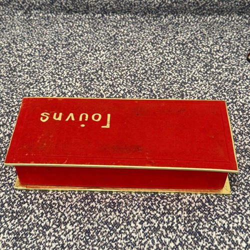 Gounis collectible box used with velvet lining