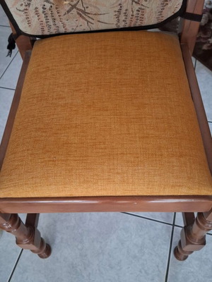 Wooden dining chairs used, set of 6 with upholstered seat