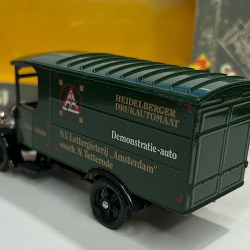 Corgi 1986 Classics 821/1 Thornycroft Van New