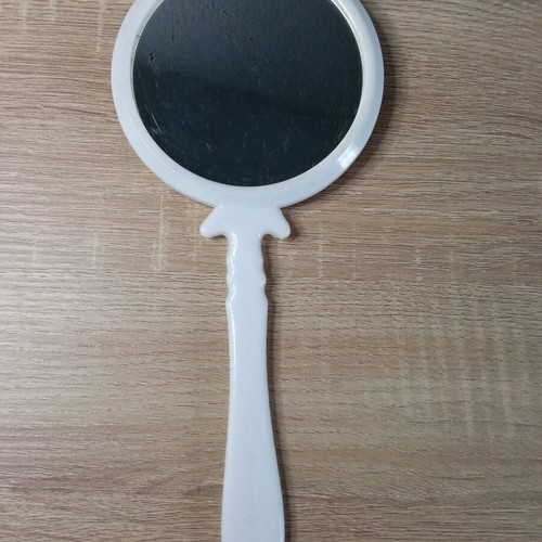 Vintage children's mirror used with marks, 26 cm