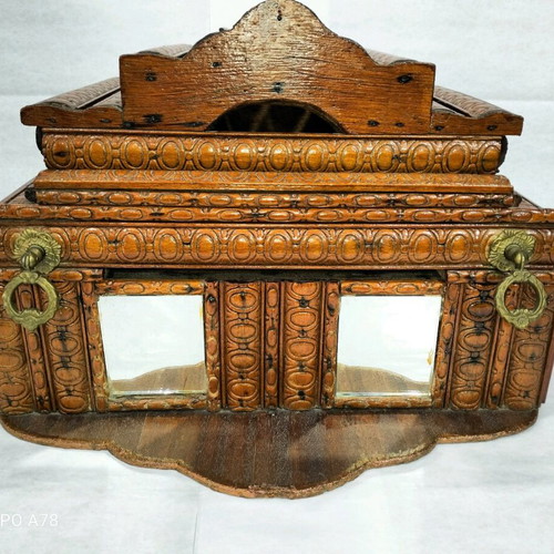 Carved jewelry box like new, decorative or ecclesiastical