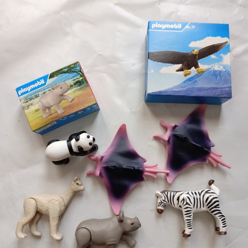 Playmobil animal figures set of 8 with 2 original boxes