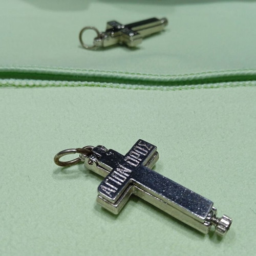 Silver cross with case for holy wood like new