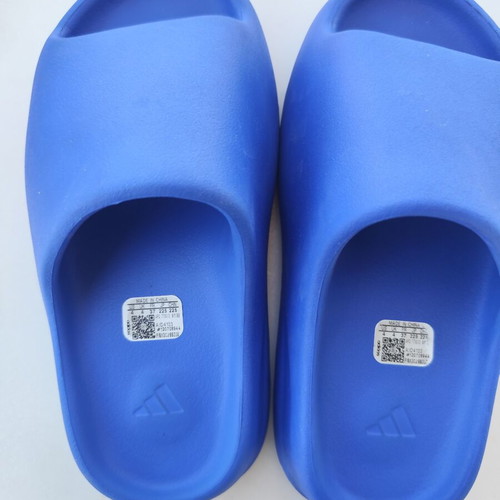 Adidas Yeezy slides, blue, size 37