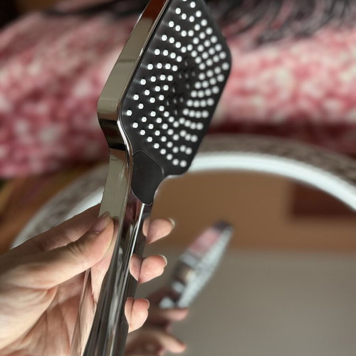 Shower Head metallic design, like new