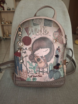 Anekke backpack with three compartments and back pocket