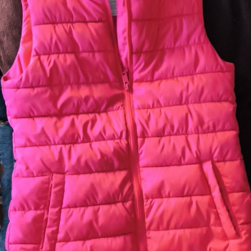 Gap sleeveless kids vest used, pink, size XL