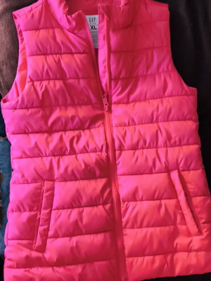 Gap sleeveless kids vest used, pink, size XL