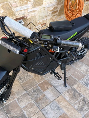 Μηχανή Cross 3500 KW καινούργια, ηλεκτρική, μαύρη