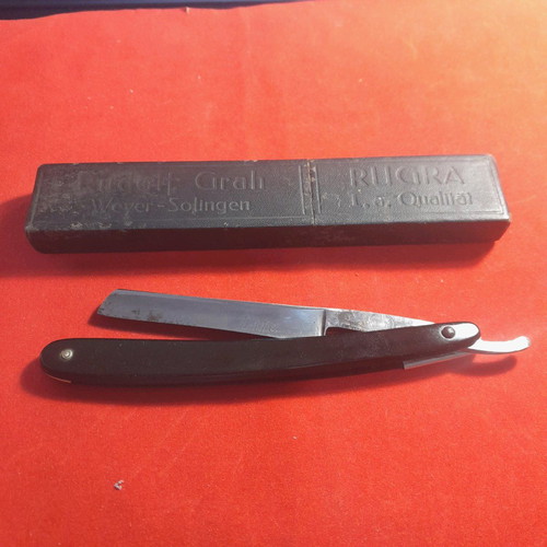 Triton barber straight razor used, 12 cm blade length