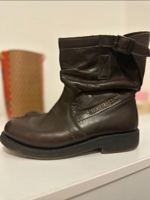 Bikkembergs leather ankle boots like new, brown, size 38