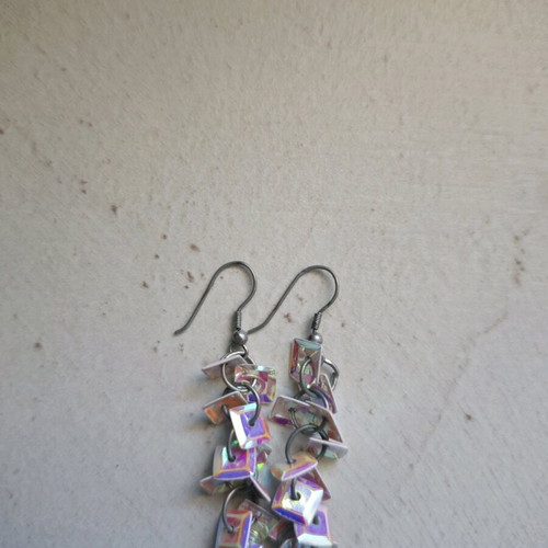 Earrings with iridescent elements like new, length 7cm
