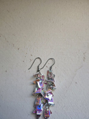 Earrings with iridescent elements like new, length 7cm