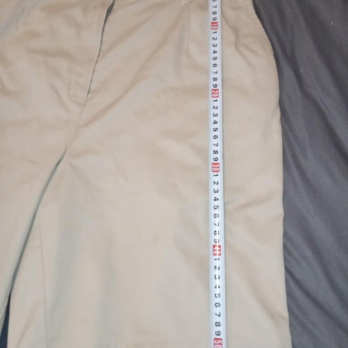 L.L.Bean ladies shorts off-white size XL like new