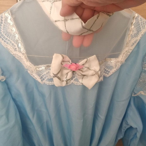 Carnival dress for children used, size 10-12 years with shiny details