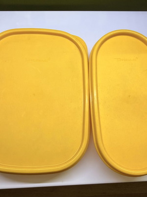 Tupperware set of 2 food containers with lids, 300 ml & 400 ml