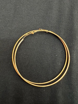 Hoop earrings used, 2 pairs